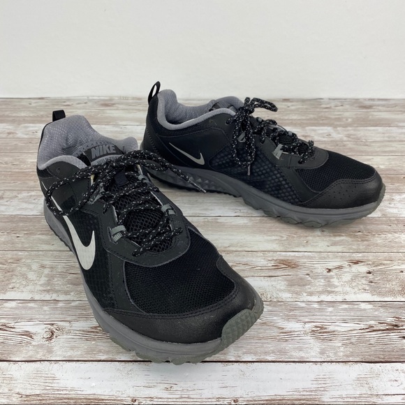 wild trail running shoes mens